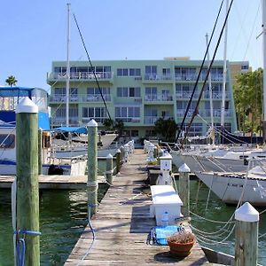 Chart House Suites And Marina